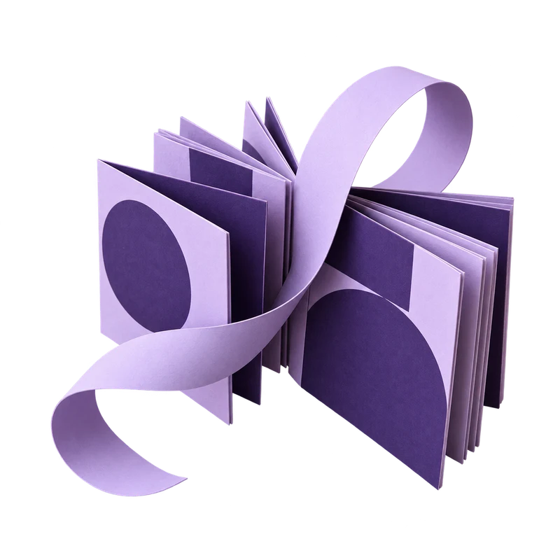 Un livre violet ouvert dont les pages se déploient en ruban.